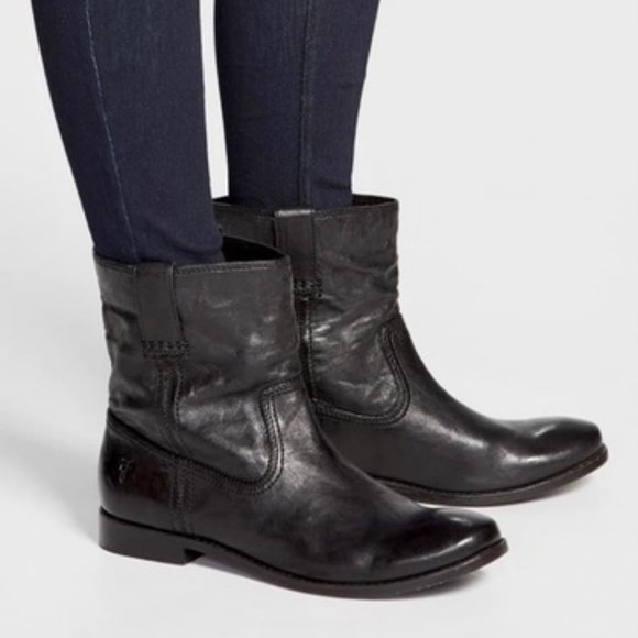 Frye Anna Shortie Black Leather Cute Casual Streetwear Pull On Ankle Booties
